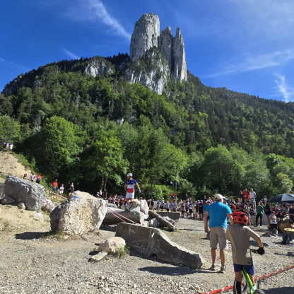 Coupe AURA Saint Nizier